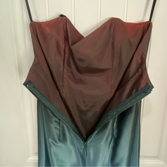 Green ombré grad/prom dress - Picture 6 of 6